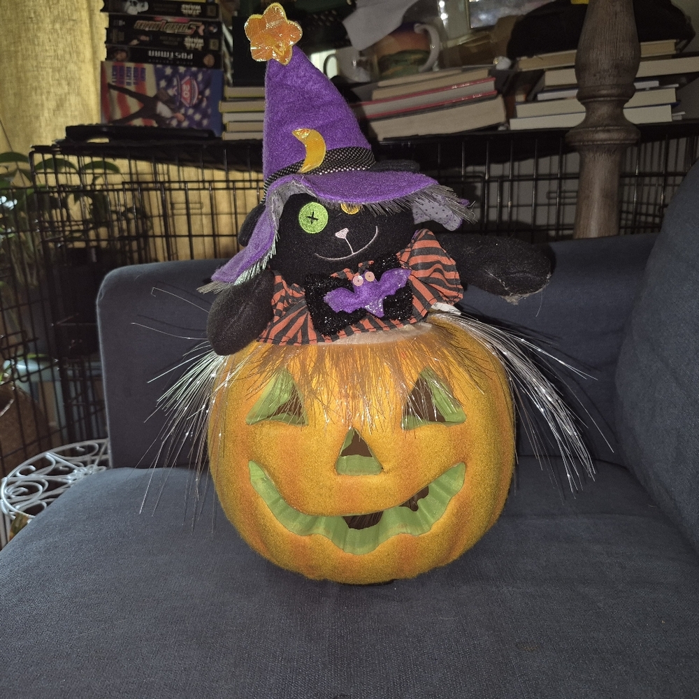 Fiber Optic Jack O Lantern With Black Cat Sound And Animation